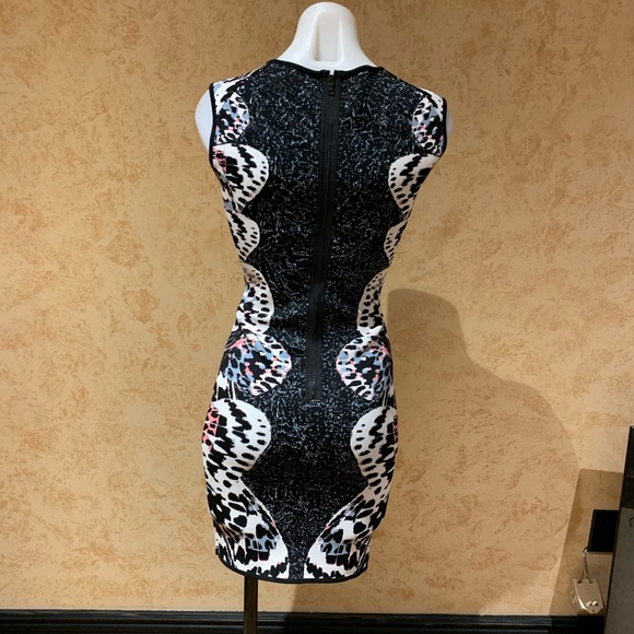BCBGMAXAZRIA Audrie Bodycon Dress - Picture 6 of 8